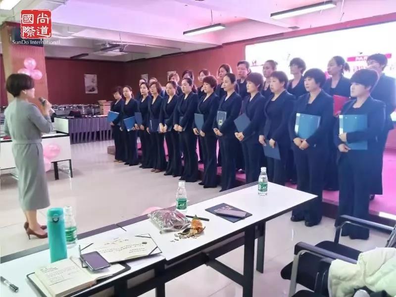 尚昇優(yōu)質(zhì)高端銷售課程，讓團(tuán)隊(duì)專業(yè)！“2019御槿堂高管特訓(xùn)營，”圓滿結(jié)束